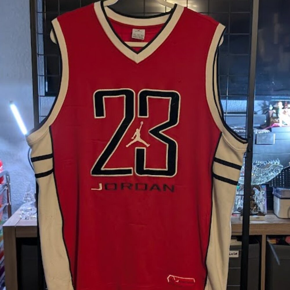 O1 VNTG JORDAN Jersey